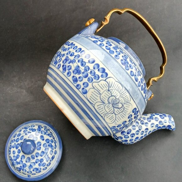 Oriental Style Blue & White Porcelain Teapot With Brass Handle Not Used VTG - Picture 8 of 12
